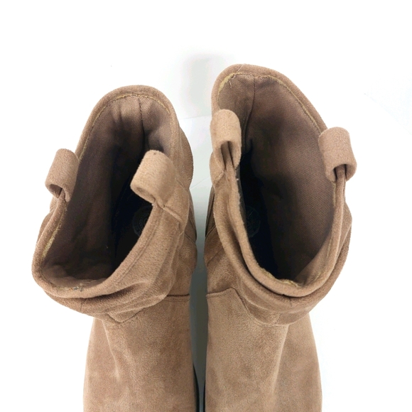 SO TAN SUEDED SLOUCH ANKLE BOOTIES SZ 9 - Picture 4 of 12
